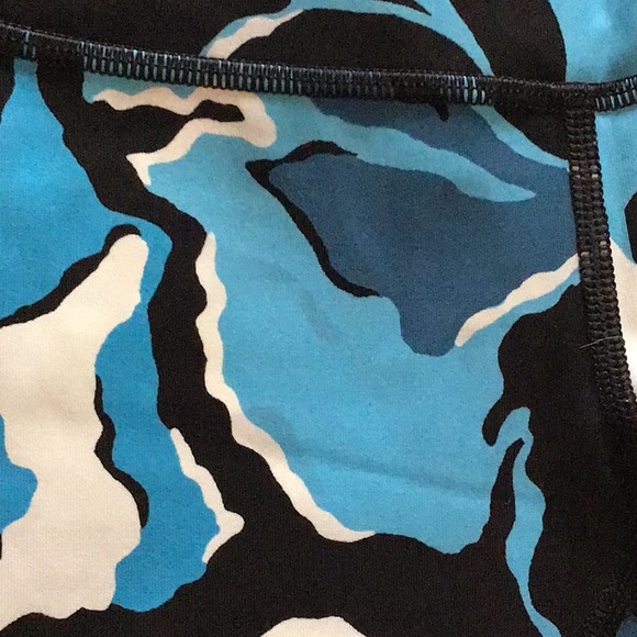 Lululemon wunder under size 6 - Picture 5 of 12